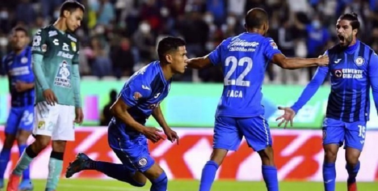 CRUZ AZUL GANA DE VISITA