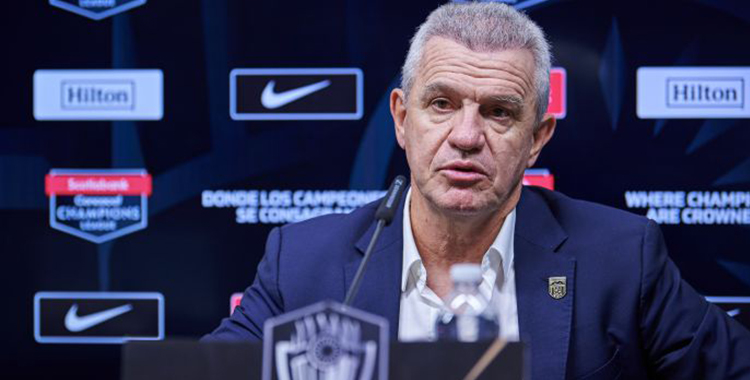 AFICIÓN DE RAYADOS PIDE SALIDA DE JAVIER AGUIRRE