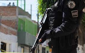 POLICÍAS PODRÍAN PORTAR ARMAS EN SUS DÍAS DE DESCANSO