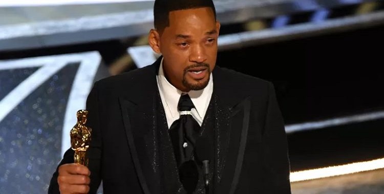 WILL SMITH PODRÍA SER EXPULSADO DE LA ACADEMIA TRAS GOLPEAR A CHRIS ROCK