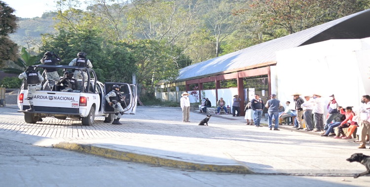 ELECCIONES EXTRAORDINARIAS EN VERACRUZ, EN COMPLETA PAZ