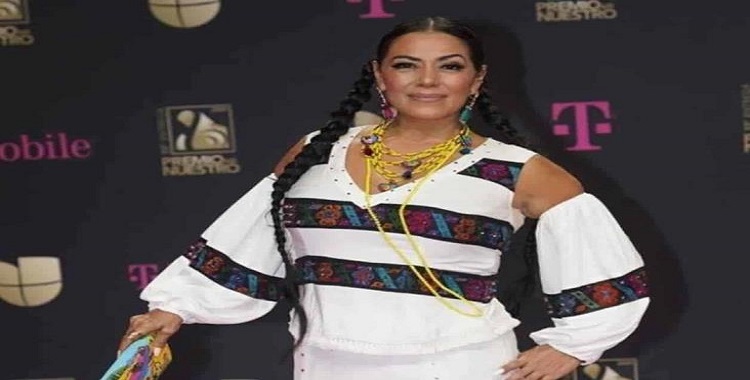 HONRA LILA DOWNS SU HERENCIA MIXTECA CON SU CANTO