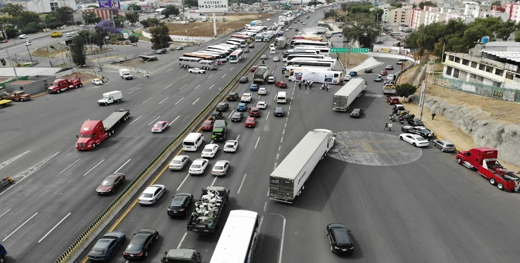 TRANSPORTISTAS DAN UN MES PARA ZANJAR DEMANDAS