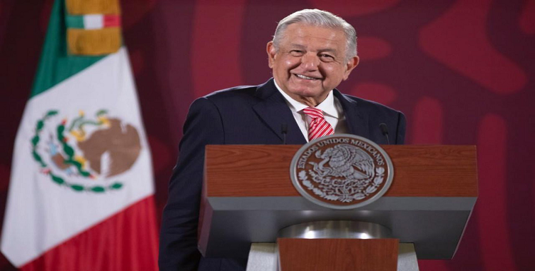 AMLO EXHIBIRÁ EN LISTA A GRANDES DEUDORES DEL SAT, INCLUIDOS ARTISTAS