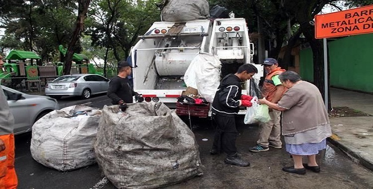 ARMAN CAMPAÑA PARA REDUCIR PLÁSTICOS EN CAFETERÍAS