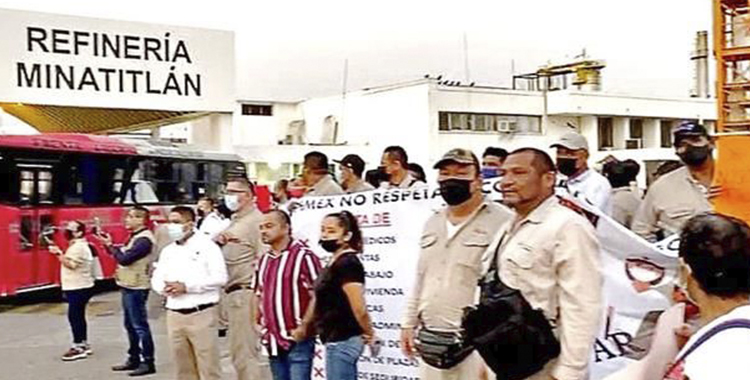 PROTESTAN EN PEMEX PORQUE SE ACABÓ EL NEGOCIO