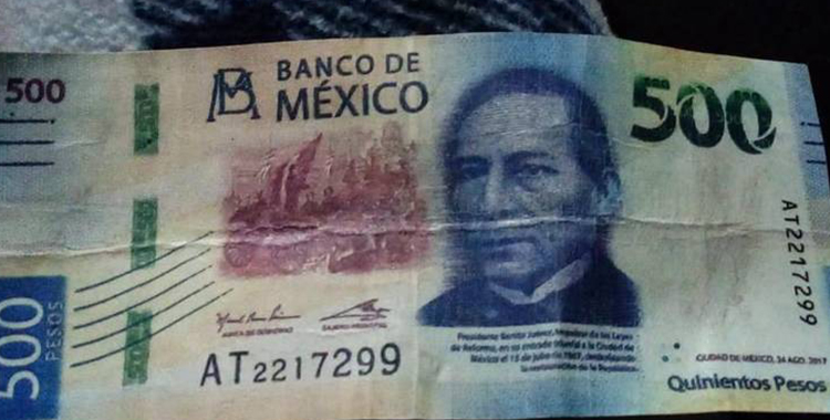 ¿QUÉ DEBO HACER SI ME ENTREGAN BILLETES FALSOS?