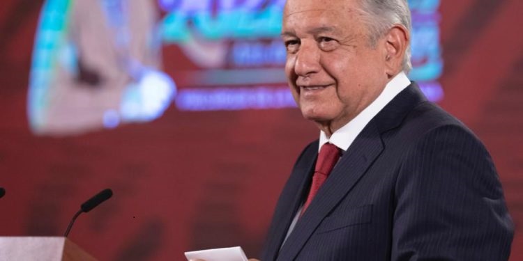 AMLO ARREMETE CONTRA “CABILDEROS” EN LA CÁMARA DE DIPUTADOS POR LIE