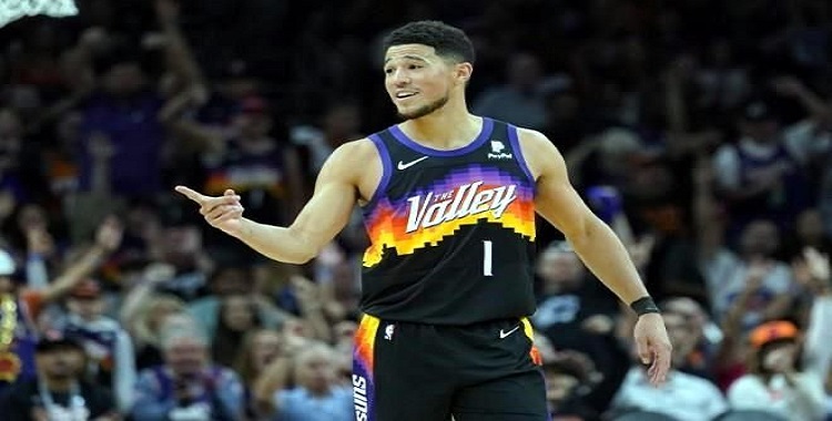 SUNS VENCEN A MAVS EN SU PRIMER DUELO DE SEMIS