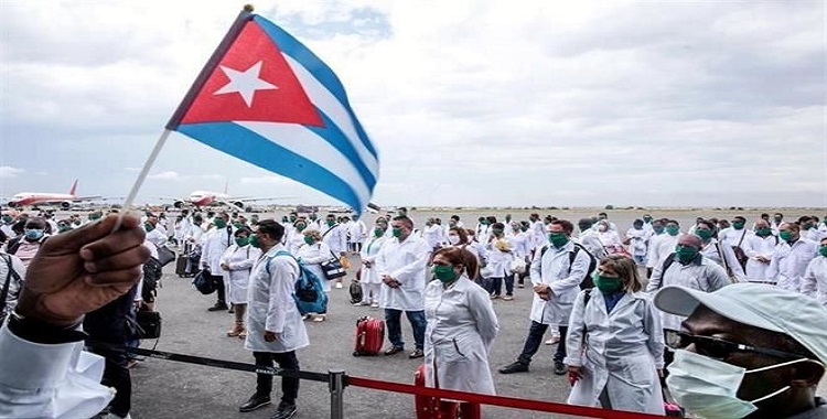 TAMBIÉN VENDRÁN CUBANOS A FORMAR MÉDICOS