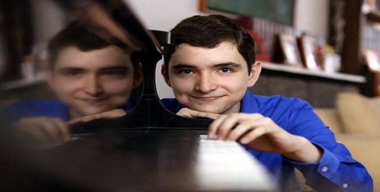 ‘VUELA’ JOVEN PIANISTA AL CARNEGIE HALL