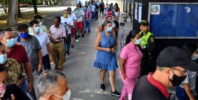 VAN COLOMBIANOS A LAS URNAS PARA ELEGIR PRESIDENTE