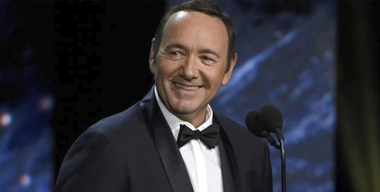 Regresa Kevin Spacey a Hollywood tras escándalos sexuales