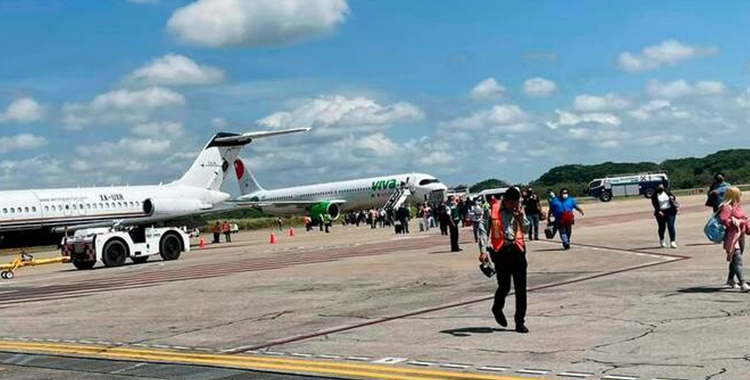 EXPLOTA TURBINA DE AVIÓN EN VILLAHERMOSA