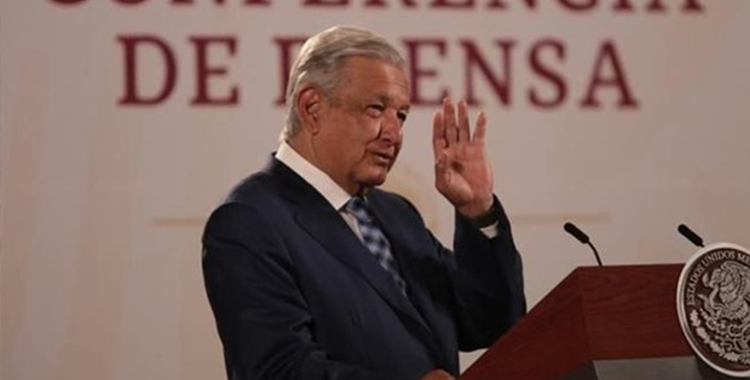 AEROLÍNEAS NO AYUDAN EN CRISIS EN AICM: AMLO