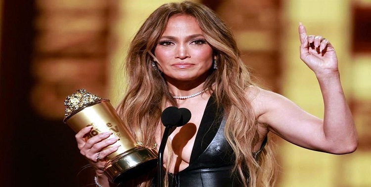 APAPACHAN PREMIOS MTV MOVIE & TV AWARDS A JENNIFER LOPEZ