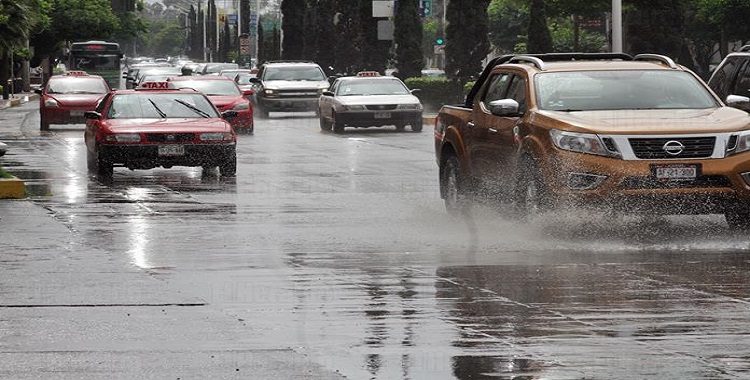 A TOMAR PRECAUCIONES, PORQUE LLEGÓ LA LLUVIA