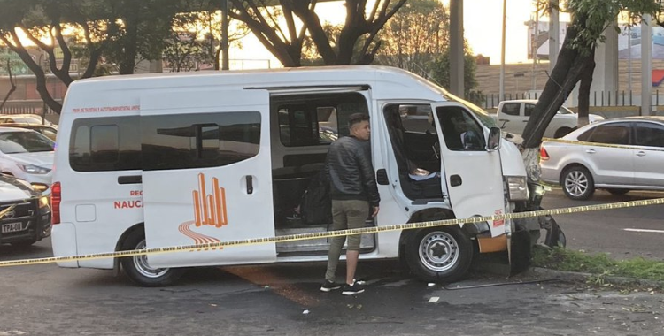 CHOQUE DE CAMIONETA DE TRANSPORTE PÚBLICO