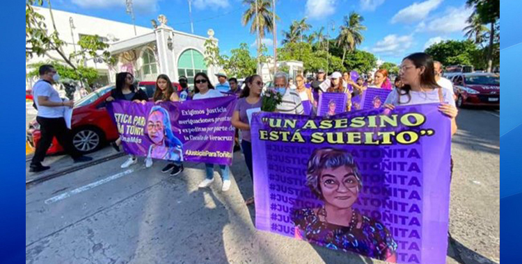 MARCHAN POR TOÑITA EN EL PUERTO