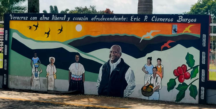 TITULAR DE SEGOB, CRITICADO POR MURAL CON AUTORRETRATO