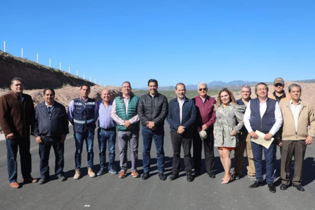 INAUGURAN TRAMO CARRETERO EN AGUASCALIENTES