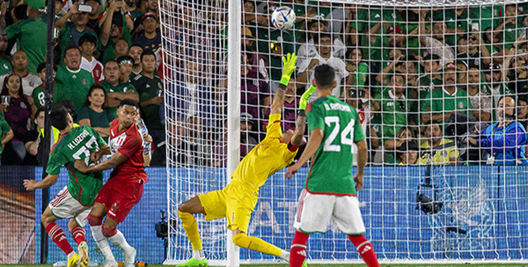 SIN CONVENCER MÉXICO GANA 1 A 0 A PERÚ