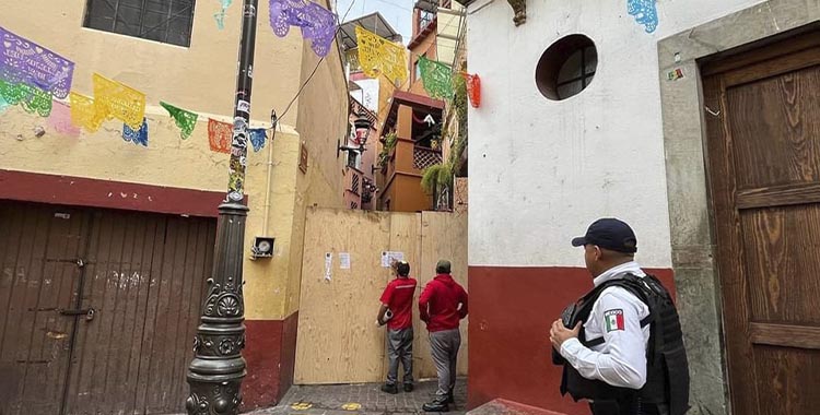 CIERRAN EL CALLEJÓN DEL BESO