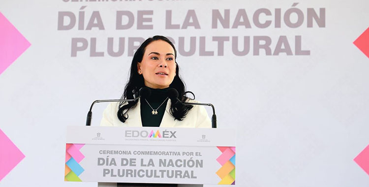 CEREMONIA POR EL DÍA DE LA NACIÓN PLURICULTURAL