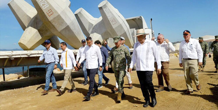 AMLO SUPERVISA OBRAS DEL CORREDOR INTEROCEÁNICO