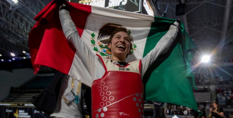 DANIELA SOUZA GANA MUNDIAL DE TAEKWONDO