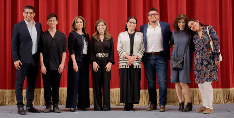 ILEANA DIÉGUEZ RECIBIÓ LA MEDALLA XAVIER VILLAURRUTIA