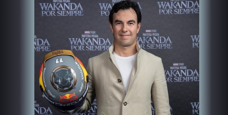 CHECO PÉREZ PROMOCIONA «PANTERA NEGRA: WAKANDA POR SIEMPRE»