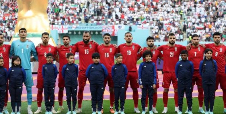 IRÁN CONTRA INGLATERRA: LOS GOLEARON, PERO LOGRARON PROTESTAR