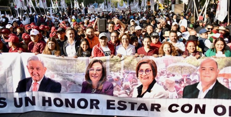 MARCHA EN VERACRUZ PARA APOYAR A AMLO