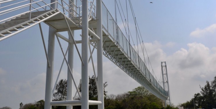 CONSTRUYEN Y REHABILITAN CARRETERAS EN VERACRUZ