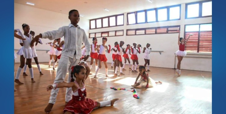 MÉRIDA EN FÁBRICA DE ARTE CUBANO