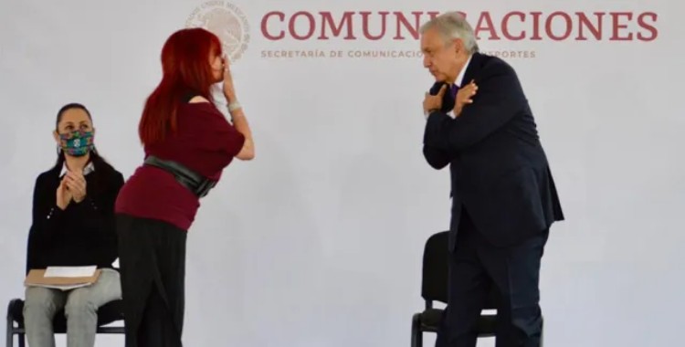 INTERCAMBIO DE HALAGOS ENTRE AMLO Y SANSORES; “LA QUEREMOS MUCHO”