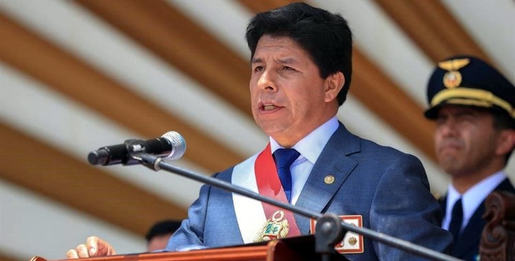 PRESIDENTE DE PERÚ ANUNCIA DISOLUCIÓN DEL CONGRESO DE LA REPÚBLICA