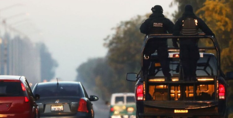 SUSPENDEN CLASES Y TRANSPORTE EN NUEVO LAREDO POR BALACERAS