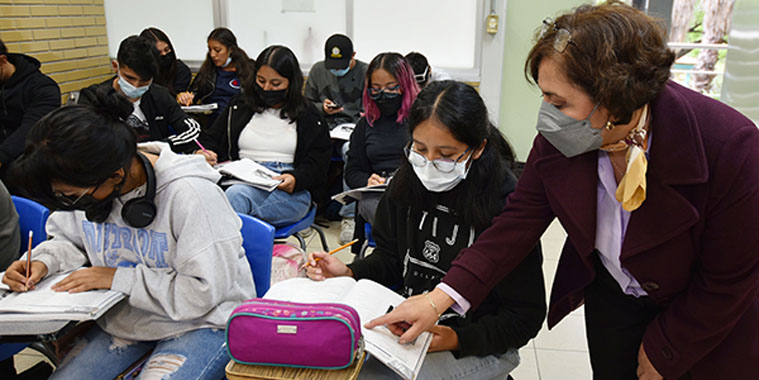 CON CUBREBOCAS, CASI 370 MIL ESTUDIANTES INICIARON CLASES EN LOS CAMPUS DE LA UNAM EN EL PAÍS