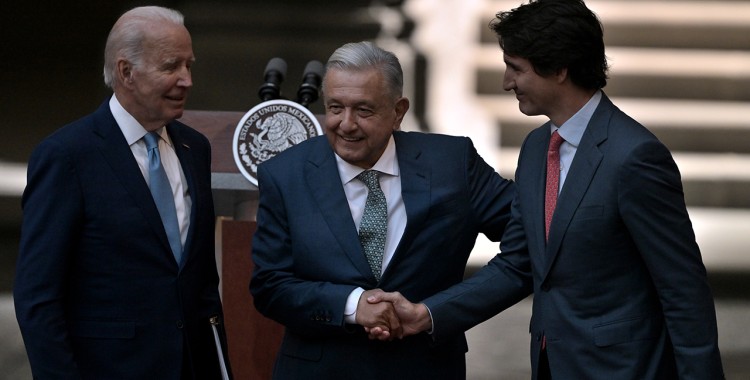 AMLO, BIDEN Y TRUDEAU DIALOGAN SOBRE FENTANILO, ENERGÍAS LIMPIAS Y MIGRACIÓN