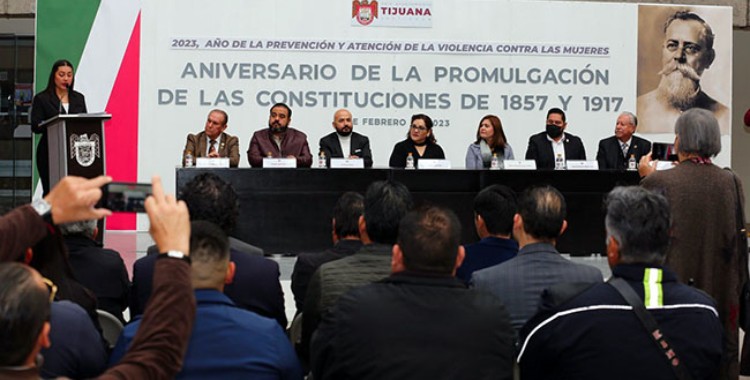 CONMEMORAN PROMULGACIÓN DE LAS CONSTITUCIONES