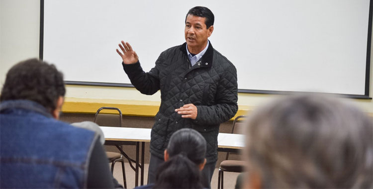 DIRECTOR GENERAL COBACH SE REUNE CON DOCENTES Y ADMINISTRATIVOS JUBILADOS