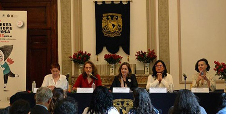 CELEBRA LA UNAM XV AÑOS DE LA FIESTA DEL LIBRO Y LA ROSA