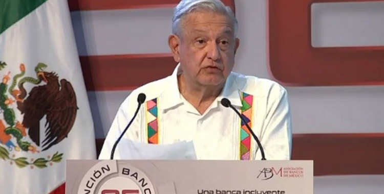 CONGRESISTAS DE EUA SON RECIBIDOS EN PALACIO NACIONAL