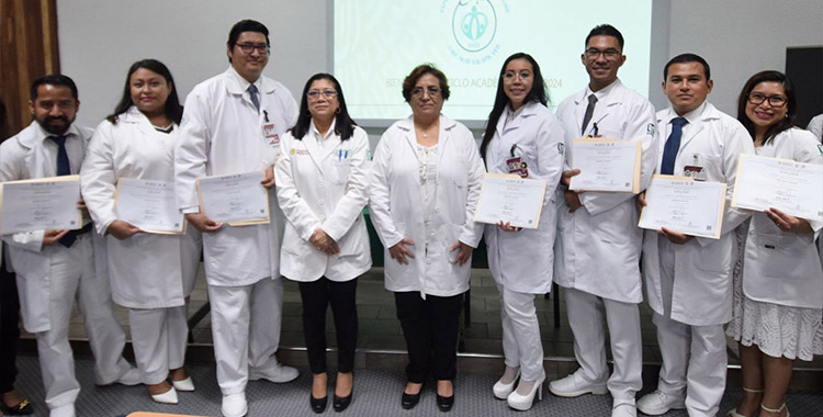 EGRESA 1a.  GENERACIÓN DE MÉDICOS FAMILIARES DEL IMSS EN VERACRUZ