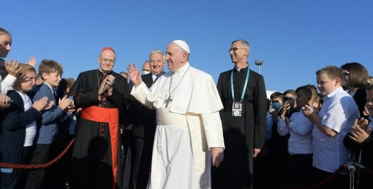 LLAMA PAPA FRANCISCO A TRABAJAR POR LA PAZ