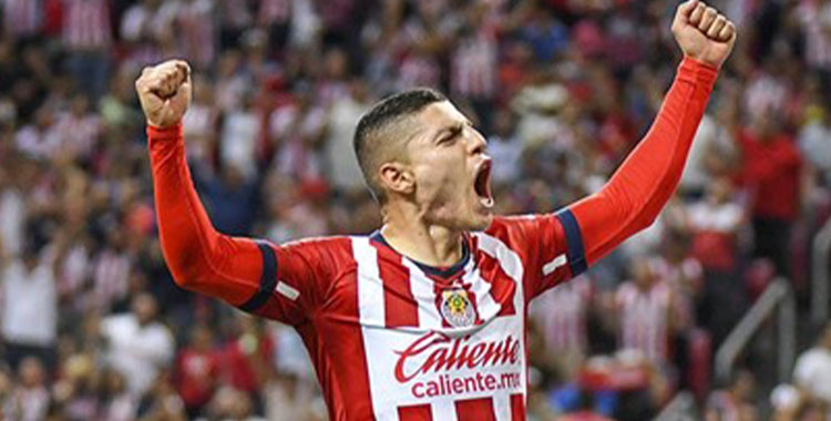 CHIVAS VENCE A LA MÁQUINA 2 A 1