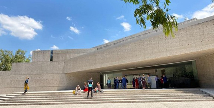 TALLER DISPOSITIVO INFANTIL ESCÉNICO EN EL MUSEO TAMAYO