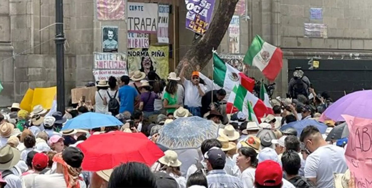 MANIFESTANTES PREPOTENTES: AMLO